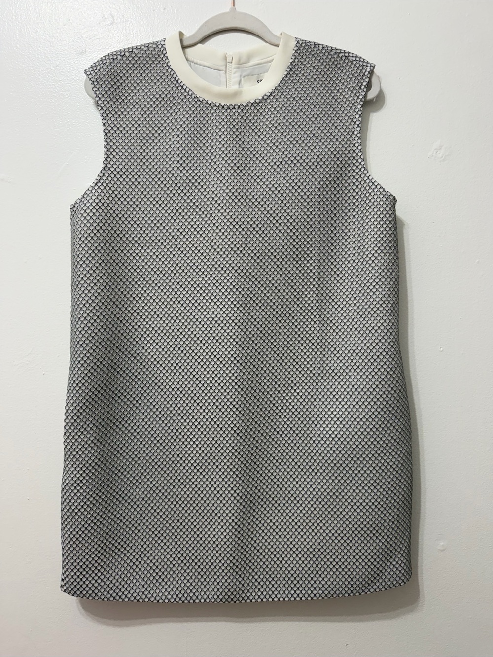 CAMEO  DRESS Sleeveless Textured Gray Shift Dress with Neckline